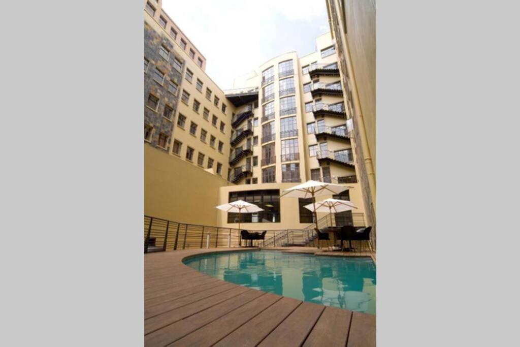 Mabungubwe Hotel Apartments - Home Away From Home Johannesburg Buitenkant foto