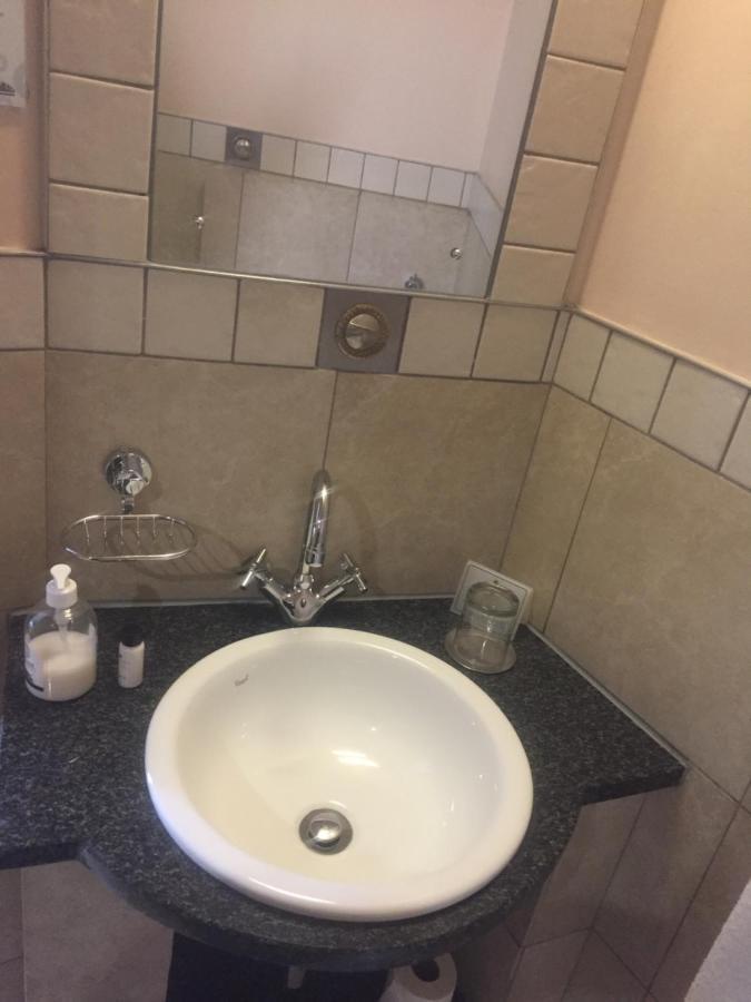 Mabungubwe Hotel Apartments - Home Away From Home Johannesburg Buitenkant foto
