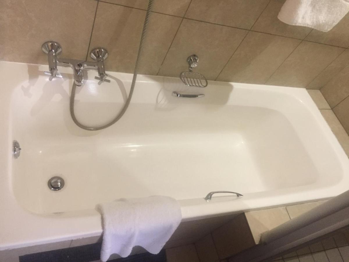 Mabungubwe Hotel Apartments - Home Away From Home Johannesburg Buitenkant foto