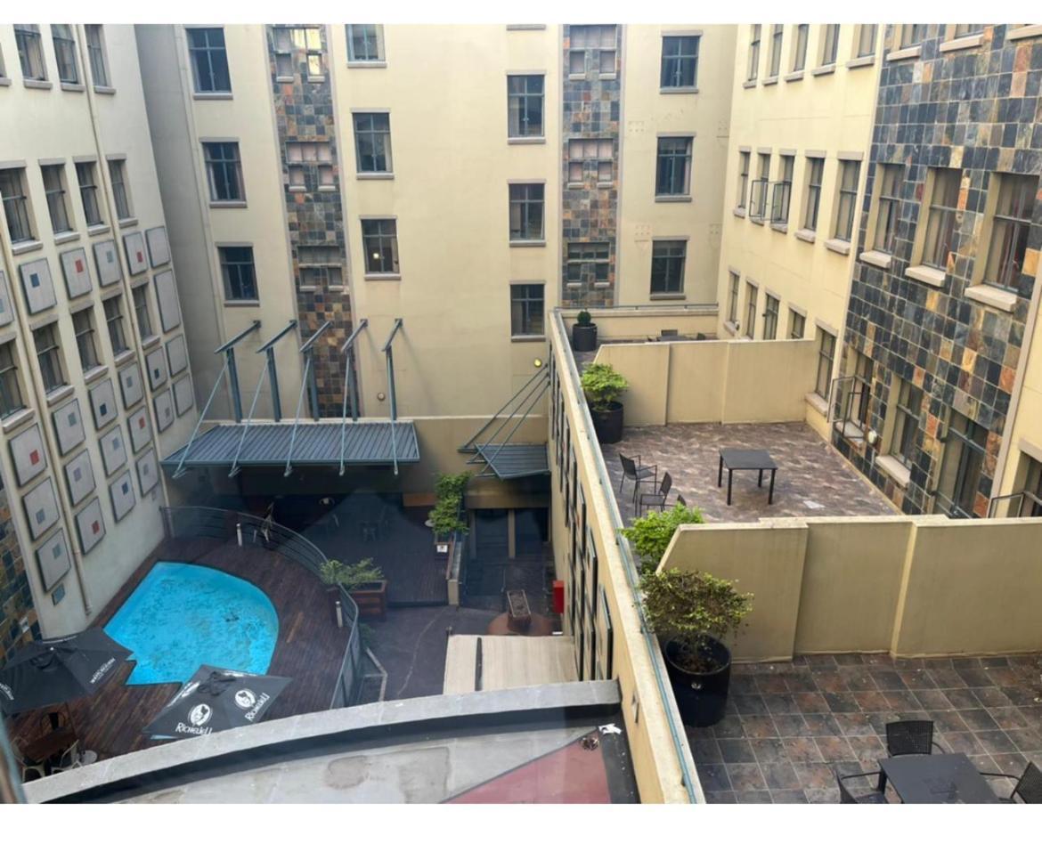 Mabungubwe Hotel Apartments - Home Away From Home Johannesburg Buitenkant foto