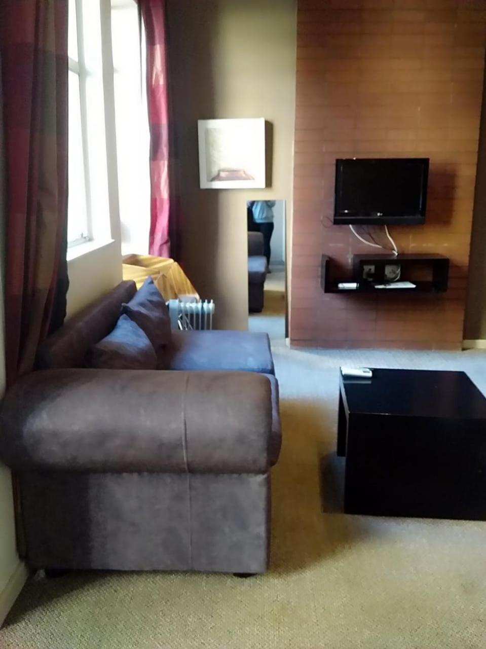Mabungubwe Hotel Apartments - Home Away From Home Johannesburg Buitenkant foto